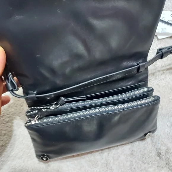 Zara Minimalist Leather Crossbody Bag - Picture 4 of 10